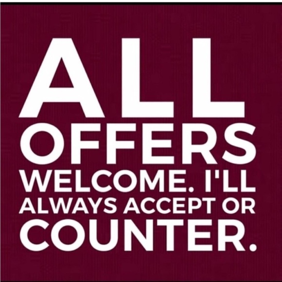 Meet your Posher, Courtney - Picture 2 of 3